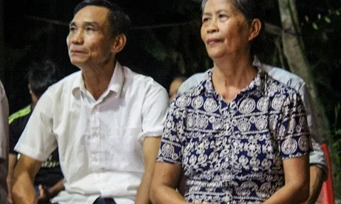 Cha mẹ Công Phượng đượm buồn vì không thể gọi điện chúc mừng con