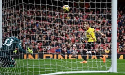 Chấm điểm Arsenal: Vinh danh huyền thoại sống Petr Cech
