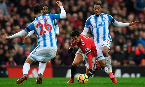 Chấm điểm Man United sau trận Huddersfield: Đương nhiên là Sanchez!