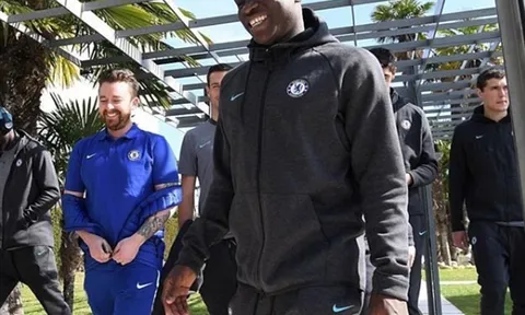 Chelsea đi dạo đầy thoải mái trước trận thư hùng với Barcelona