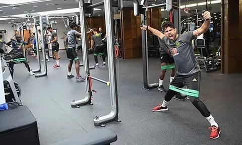 Chelsea tích cực tập gym, chờ màn tiếp đón Man United