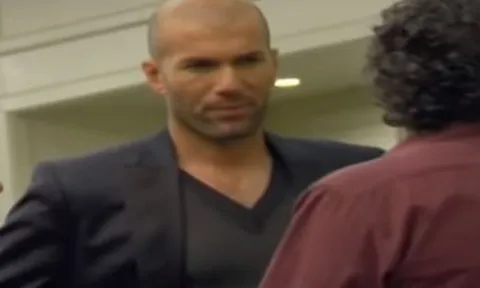 Chỉ với 1 cơ, Zidane đã dọn sạch bàn bida