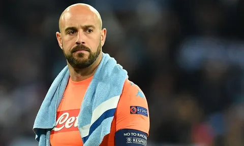 Chia tay Napoli, Reina đã ở rất gần Milan