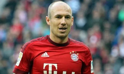 Chiêm ngưỡng độ "quái" của Arjen Robben