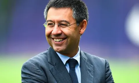 CHÍNH THỨC: Barca ký hợp đồng mới với trung vệ Tây Ban Nha