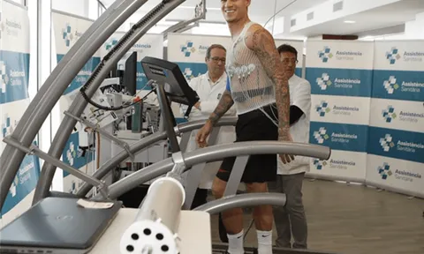 CHÍNH THỨC: Coutinho dính chấn thương, nghỉ 20 ngày