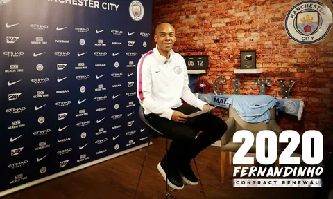 CHÍNH THỨC: Manchester City trói chân tiền vệ Fernandinho