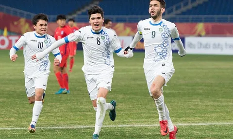 Cho mặc áo trắng, AFC muốn Uzbekistan 'tàng hình' trong tuyết?