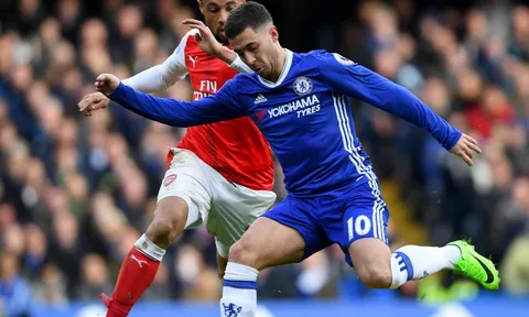 Chơi thăng hoa, Hazard nhận đề nghị khủng từ Real