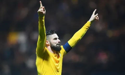 Chọn Giroud làm thủ quân, Wenger lý giải ra sao?