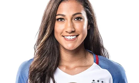 Christen Press - Nét đẹp mộc mạc của chân sút đội tuyển Mỹ
