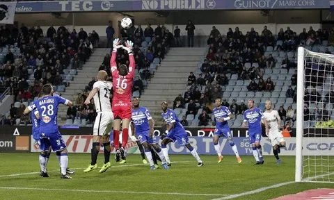 Chùm ảnh: AS Monaco bị cầm chân, cờ tới tay PSG