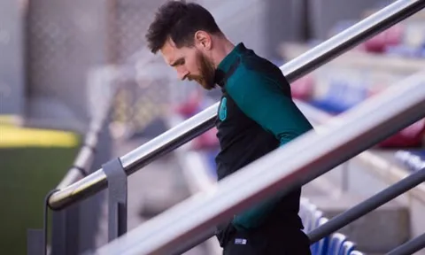 Chùm ảnh: Barcelona căng thẳng với nhiệm vụ bất khả thi