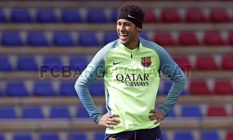 Chùm ảnh: Buổi tập tràn đấy tiếng cười của các cầu thủ Barca