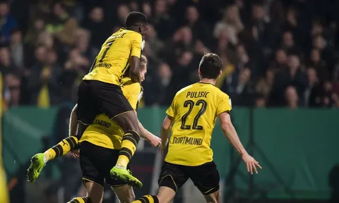 Chùm ảnh: Dortmund hạ gục "chú ngựa ô" đến từ giải hạng 3