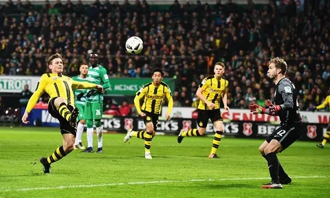 Chùm ảnh: Dortmund nhọc nhằn đả bại Werder Bremen