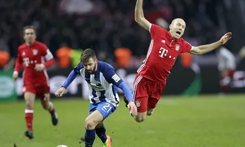 Chùm ảnh: Lewandowski ghi bàn muộn, giật 1 điểm cho Bayern