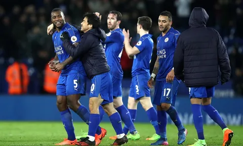 Chuyên gia khẳng định: Ranieri bị đâm sau lưng