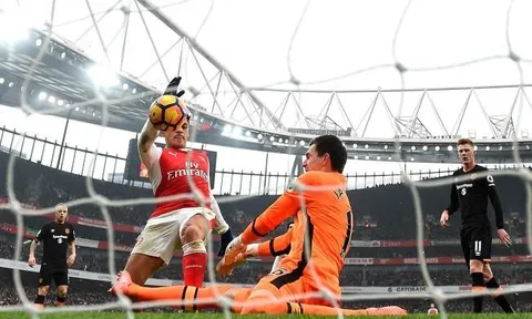 'Có lẽ Arsenal đã chiêu mộ được Maradona'