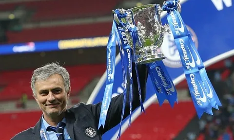 Có vua chung kết Mourinho, MU chẳng cần lo