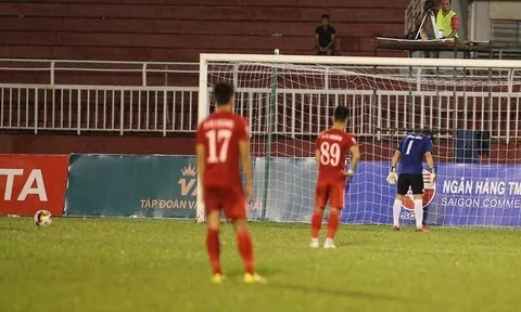 Coi thường khán giả, BTC V-League 2017 quyết phạt nặng Long An