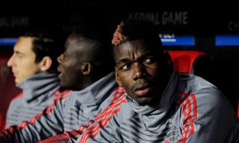 Còn 'tàng hình', Paul Pogba sẽ tự loại mình khỏi MU