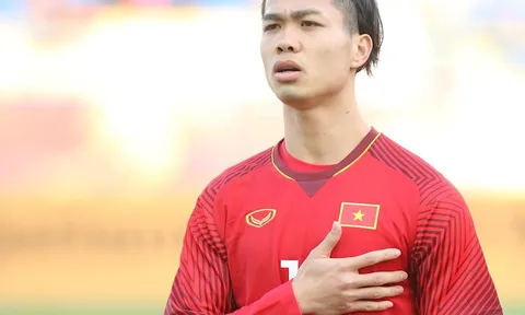 Công Phượng chia tay kiểu tóc may mắn để đón Tết