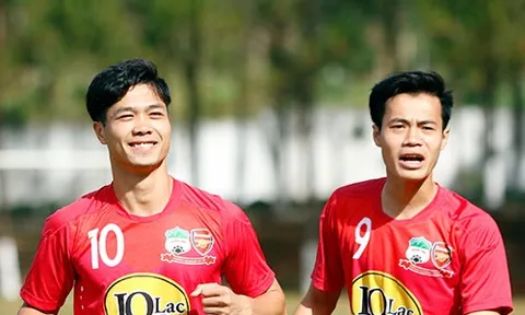 Công Phượng và Văn Toàn: Những thỏi nam châm nghịch nhau
