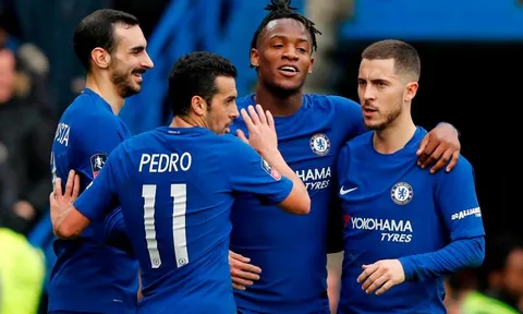 Conte: "Batshuayi không đi đâu cả"