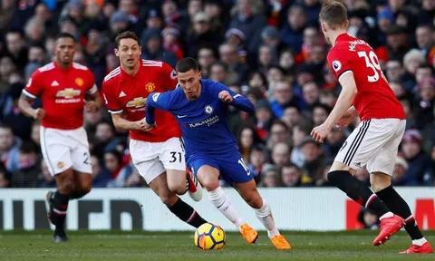 Conte lý giải nguyên nhân rút Hazard giữa chừng