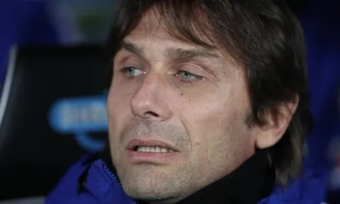 Conte phản pháo: "Mourinho là kẻ tiểu nhân"