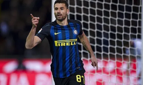 Conte trực tiếp gọi điện thoại, Chelsea sắp có sao Inter