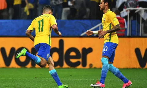 Coutinho ghi bàn mở tỷ số cho Brazil (Brazil - Paraguay)