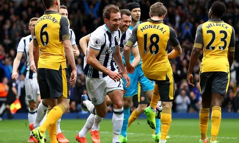 Craig Dawson nâng tỷ số lên 3-1 (West Brom vs Arsenal)