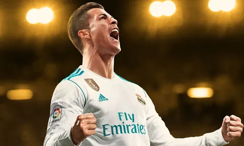 Cristiano Ronaldo - Từ dị nhân đến siêu anh hùng đổi đầu
