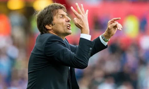 Antonio Conte từ chối bào chữa về trận thua 'sấp mặt' của Chelsea