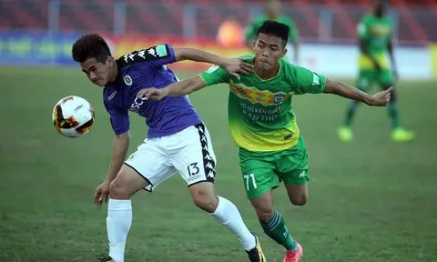 Ngoại binh tỏa sáng, Hà Nội bay cao trên ngôi đầu V-League 2018