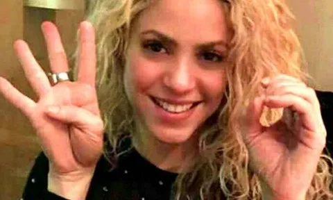 Cư dân mạng troll Barca với bức ảnh 4-0 của Shakira