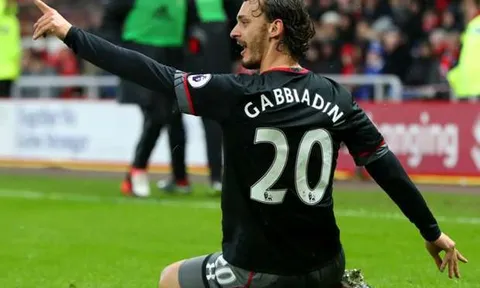 Cú đúp của Manolo Gabbiadini trước Sunderland