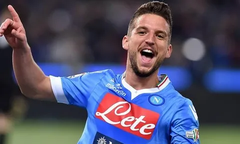 Cú hat-trick của Dries Mertens vào lưới Bologna