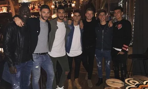 Tập luyện xong, sao Tottenham đi 'quẩy' mừng sinh nhật Eric Dier