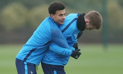 Được hứa tăng lương, Harry Kane và Dele Alli đều tập cực hăng