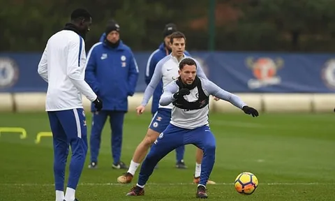 Sắp vượt Man Utd, sao Chelsea tỏ rõ quyết tâm trên sân tập