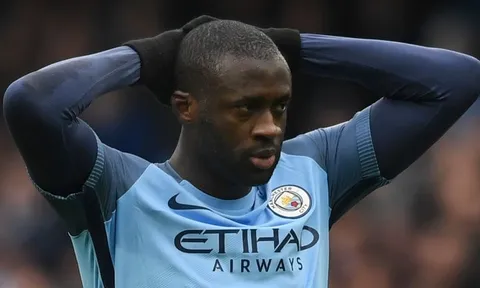 Đại diện tạo SỐC, sao Man City phản bội CLB?