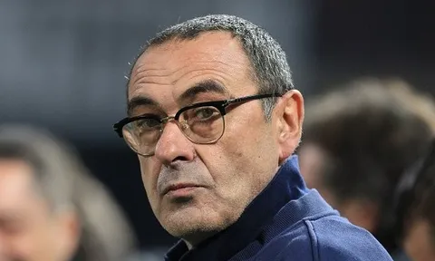 Sarri được xác nhận nằm trong tầm ngắm của Chelsea