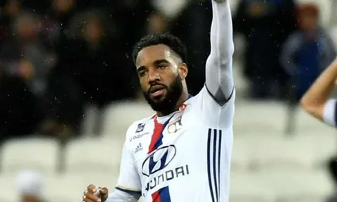 'Đại gia' bí ẩn chi 70 triệu euro cho Lacazette