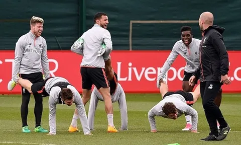Dàn sao The Kop cười thả ga trước derby Merseyside