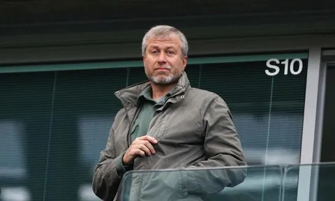 Abramovich: Thói "chơi ngông" của gã tỷ phú báo hại Chelsea
