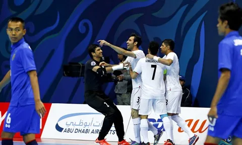 Đè bẹp Thái Lan, futsal Iran ngạo nghễ vào bán kết