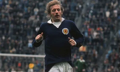 Denis Law: Xứng danh huyền thoại Quỷ đỏ